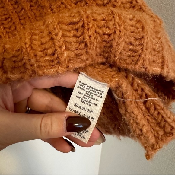 Free People Fluffy Fox Cowl Neck Sweater Papaya Brown Color Size M Women’s - Picture 11 of 11